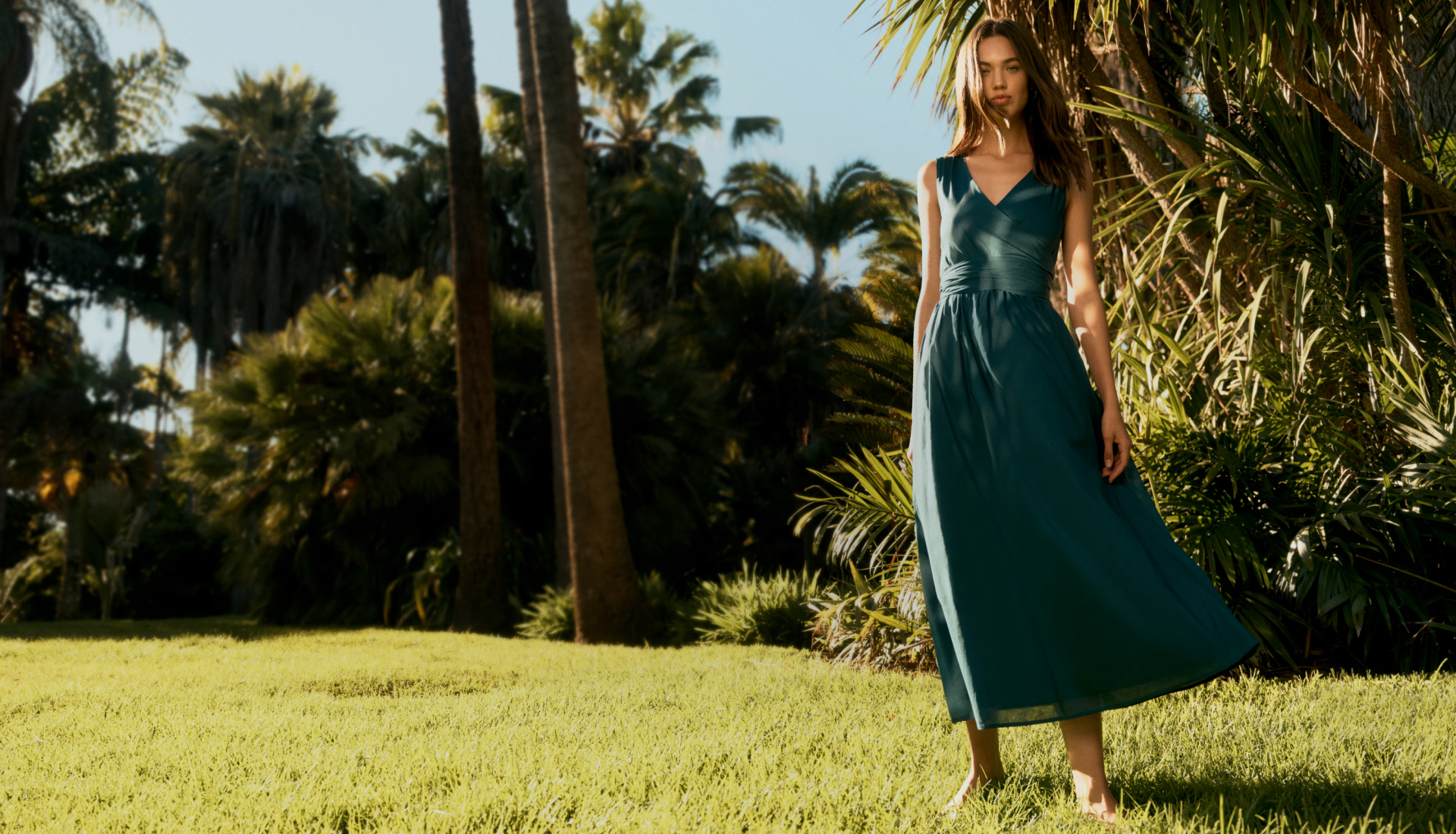 Dress Perfection. From a stunning maxi to a modern mini, find the statement warm-weather silhouette that fits you best. Shop Dresses.